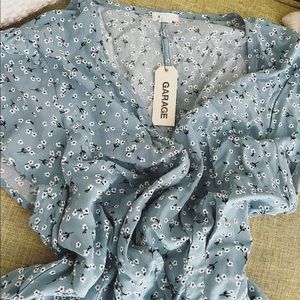NWT Garage Blue Floral Romper - tagged L